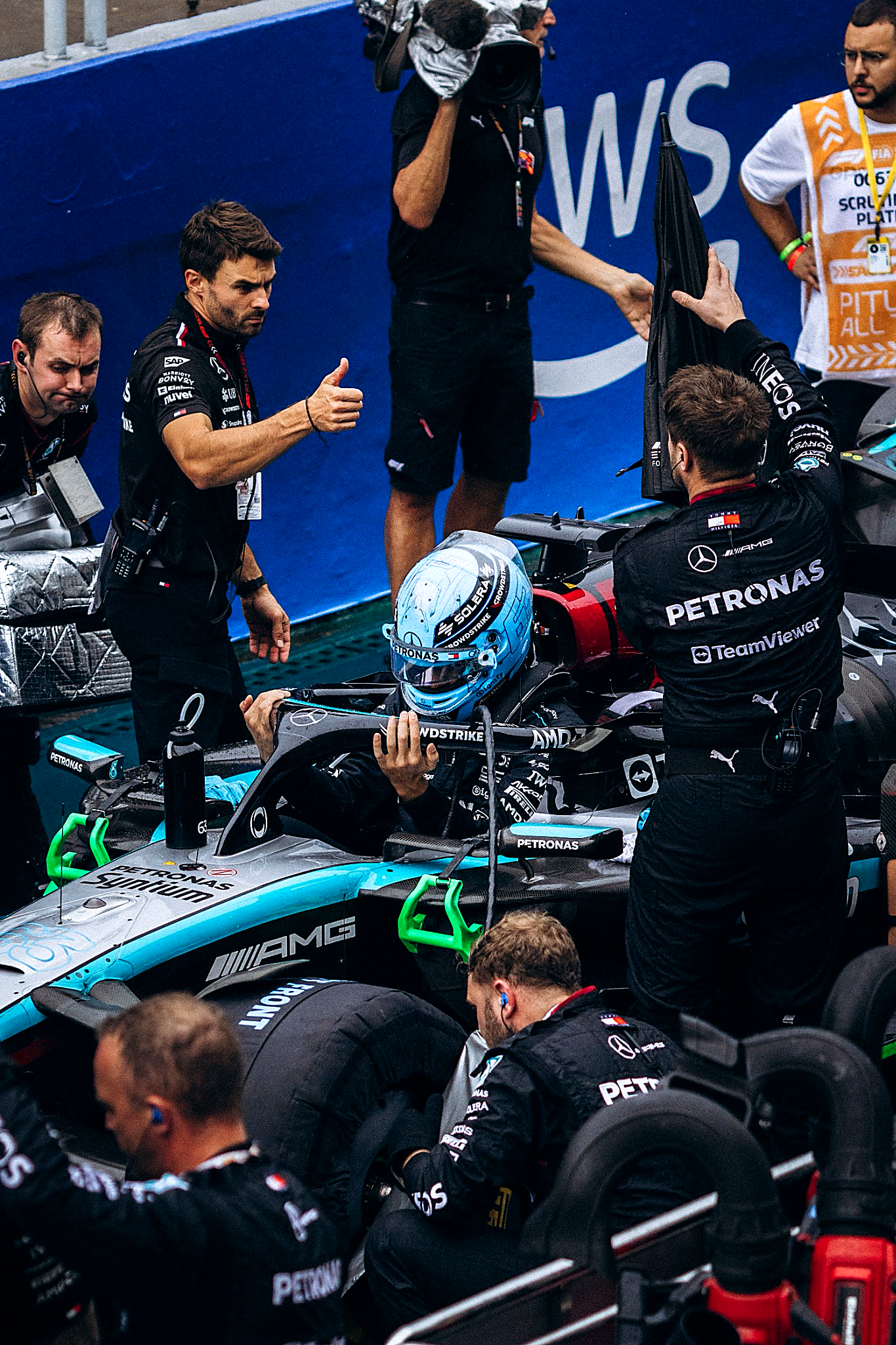 RACE DAY | LIGHTS OUT. FULL THROTTLE